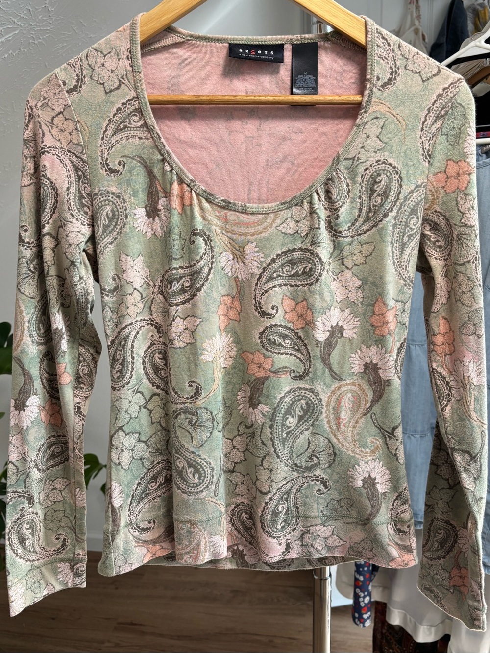 y2k muted paisley scoop neck longsleeve, size medium